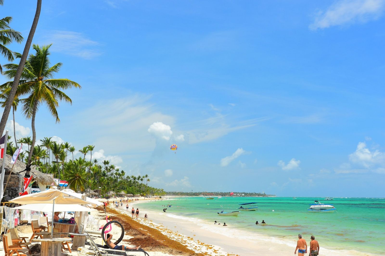 El Cortecito beach walk with beach bars